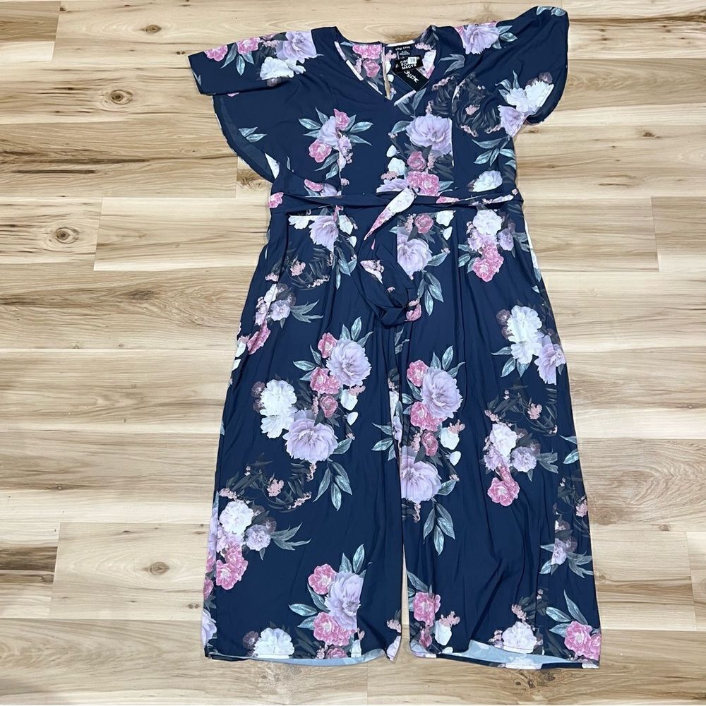 NEW City Chic Floral Wide Leg Lavish Jumpsuit Women’s XL - Picture 2 of 4